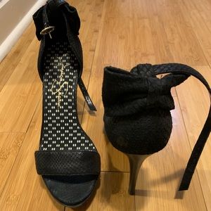 Jessica Simpson black python platform sandal
